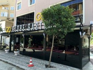 hareketli küpeşte